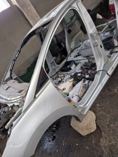 Передняя стойка + порог Peugeot 5008 I