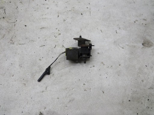 Крепление датчика удара nissan juke f15 985811la0a