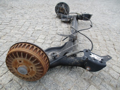 Renault zoe 12-18 балка підвіски заднього моста