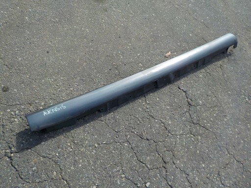 moulding threshold right toyota avensis t25 kombi