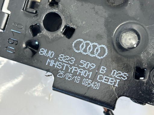 AUDI A4 V B9 8W A5 II 2015- bonnet latch lock POKRYWY of the engine front 8W0823509B