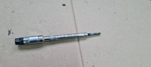 Свеча накаливания с подъемником a5 8w 2.0 tdi 04l905061c vw audi a4 b9 a5 q5 a6 c8 a7