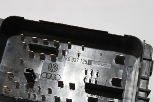 fuse box cover 1K0937125D VW TOURAN 1T3 1T0 LIFT