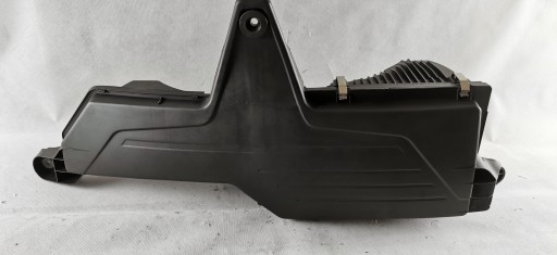 13718507313 - BMW F20 F30 Дизельний підйомник корпус повітряного фільтра