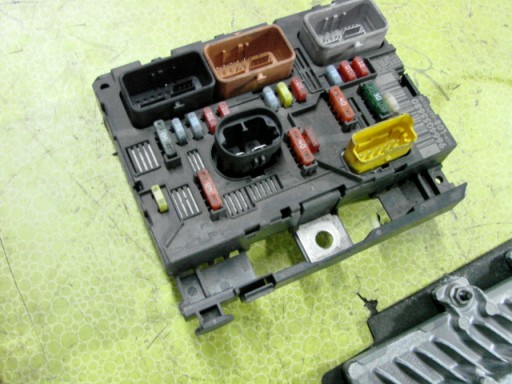 МОДУЛЬ C4 GRAND PICASSO I 2.0 HDI 2008 9664055680