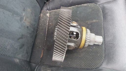 Диференціал OUTLANDER і 2.0 T 4x4