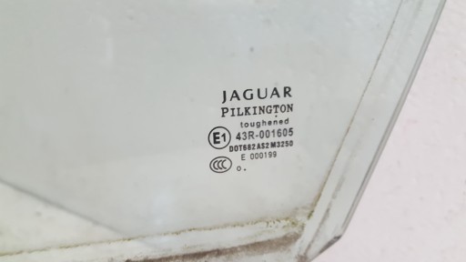 window side left front door JAGUAR XF