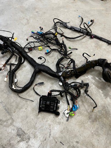 Джгут проводів блок запобіжників porsche cayenne 7p5 lift 4.2d