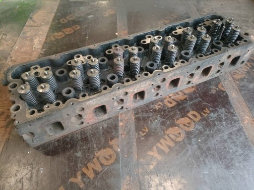 head. RENAULT PREMIUM 420 DCI