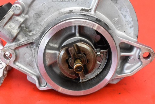 pumpa VACUM WAKUM 057145100AC AUDI Q7 4L 3.0 TDI 233 KM 05-09