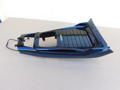 console tunel srodowy dekor passenger compartment Mercedes A W177 original LADNY