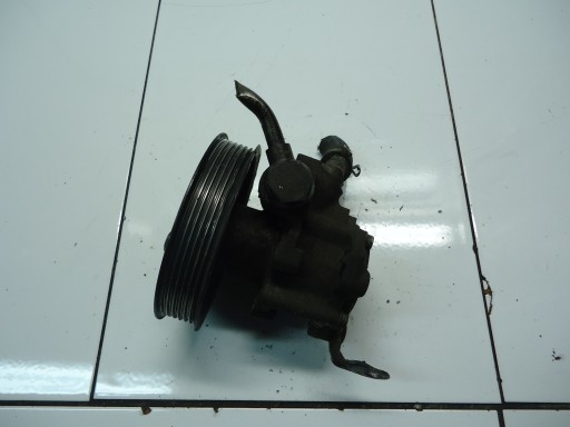 BMW 3 E90 2.0D N47D20C Servopumpe 6780459