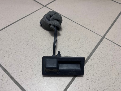 3V0827566H - Камера заднего вида в задней двери oe skoda super iii 3 3v0