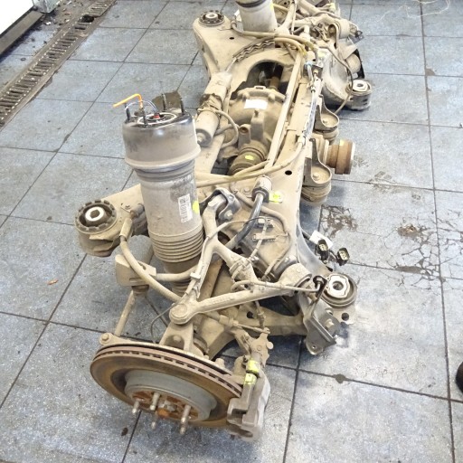 JAGUAR XJ 5.0 posteriore rinforzo paraurti differenziale 9W834A213-AG,3.31