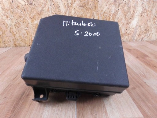 Mitsubishi Outlander III Module fusibles przekaznikow