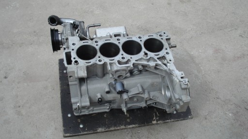 Голая стойка блока двигателя 7204DTY Jaguar Land Rover E-Pace 2.0D