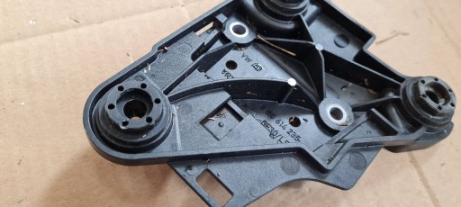 Q3 83A bracket holder POMPY ABS 5Q0614235 VW AUDI