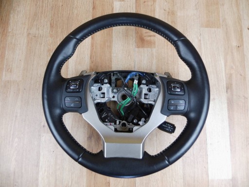 Lexus NX300h LIFT lenkrad LADNA