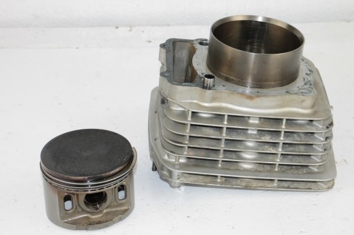 NX500 001 - HONDA DOMINATOR NX 500 ПОРШЕНЬ ЦИЛИНДРА