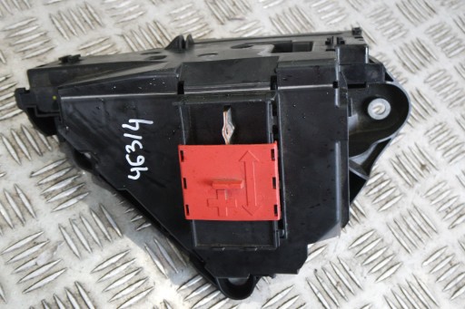 БЛОК ЗАПОБІЖНИКІВ MERCEDES W463/4 A4635402802