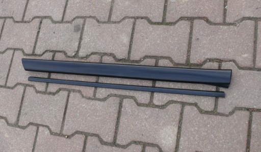 moulding lower door left rear part AUDI A8 D2 LIFT