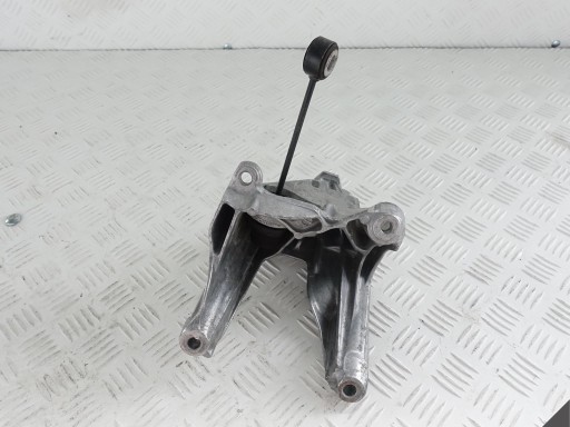 4M0199307AS - AUDI A4 A5 8W опора лапи двигуна Кріплення