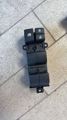 window control switch Mazda 2 84040-02550