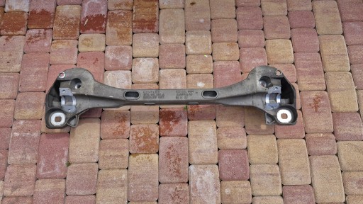 3W0411305R - Опора передней балки bentley continental gt 8vs 3w0199205a