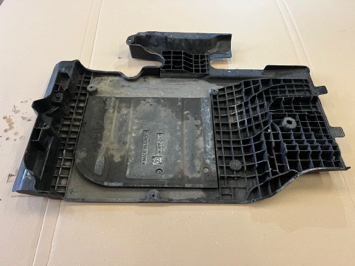 AUDI Q3 VW TIGUAN Blende Abdeckung abdeckung des Bodens Unterfahrschutz 5QF825505D