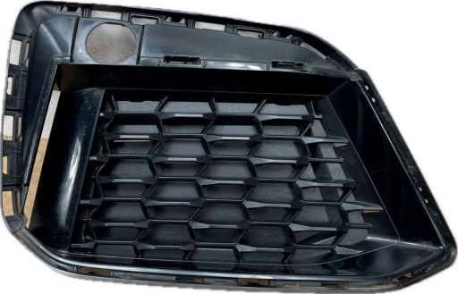 BMW 5 G30 G31 LIFT m-packet grid of a bumper right front 8098666 8098670