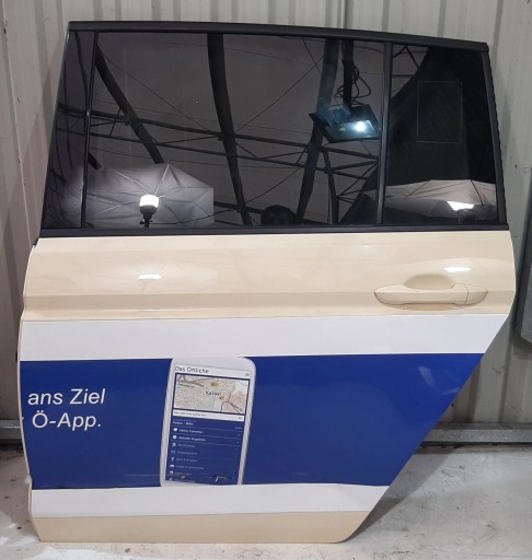 Vw touran 5t задні двері задня ліва склянка