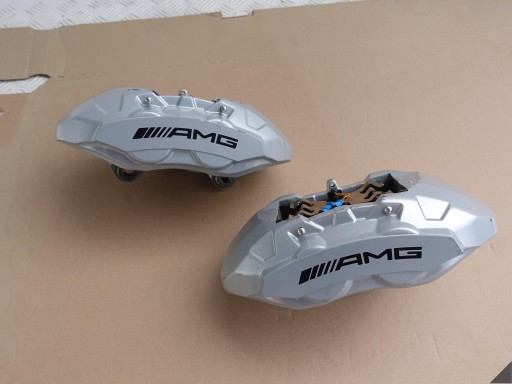 MERCEDES AMG GT R 290 ЗАТИСКАЧ + ПЕРЕДНІ КОЛОДКИ P АБО L