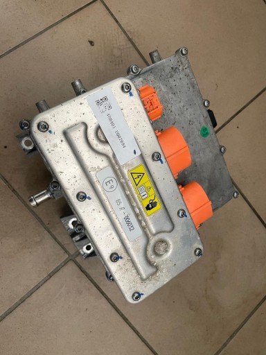 291A12496R - Модуль зарядки аккумулятора инвертор dacia spring 290105423r состояние как новый