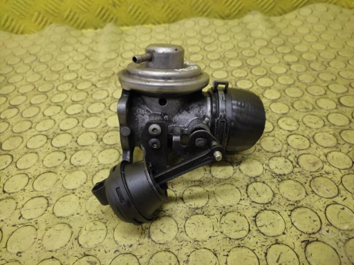 AUDI A3 8L 1.9 TDI egr ventil 038129637B