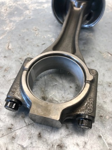 piston connecting rod 1.6 TDI CAY VW POLO V 6R