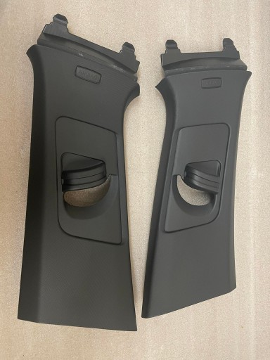 VW GOLF 8 КРИШКА СТІЙКИ 5H0867243 5H0867244 B E