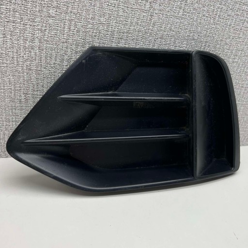 AUDI Q3 83A 2020R grid of a bumper left front 83A807681