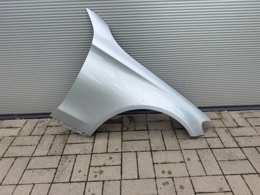 2058810248 - Mercedes-benz c amg w205 14- правое переднее крыло