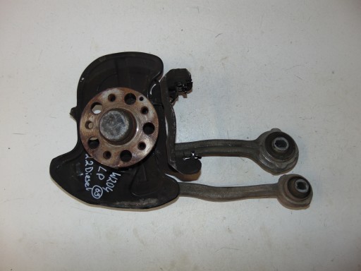 Кулак передній лівий mercedes w204 c class 2.2 cdi