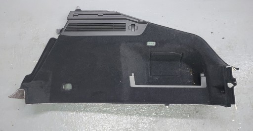 3G8867428A - VW ARTEON 3G8 БЕКОН ОТДЕЛКА БАГАЖНИКА СПРАВА