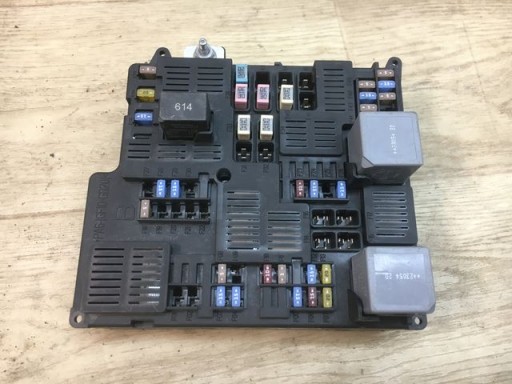 Блок предохранителей volvo xc60 ii xc90 ii 32322426