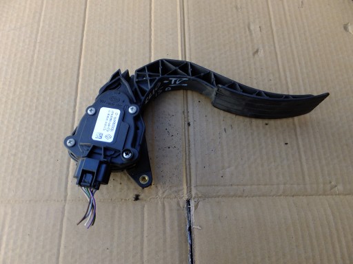 potentiometer pedalu Gas renault clio IV 1,5 dci 180029347R