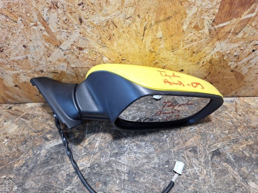 mirror right TOYOTA AURIS and 06-09 EUROPA 5 PIN
