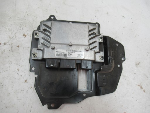 computer control unit 8V21-12A650-TH FORD FIESTA 1.4