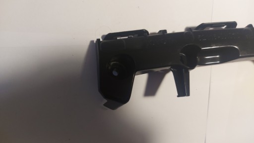 bumper bracket left front TOYOTA HILUX VII 11-15