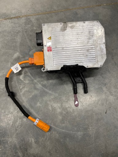 5QE915681D 80A971061 - Оригинальное зарядное устройство для аккумулятора audi vw, идеальное.