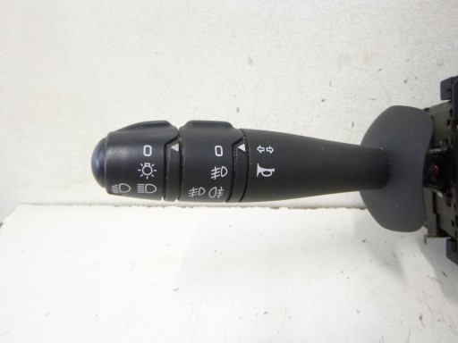 Commodo phares Essuie glaces Indicateurs de direction Renault Twingo II 2011r. 8200856009