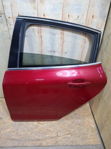 dveře záď levá strana Peugeot 208 2013