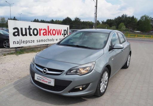 Opel Astra J Hatchback 5d 1.7 CDTI ECOTEC 110KM 2012