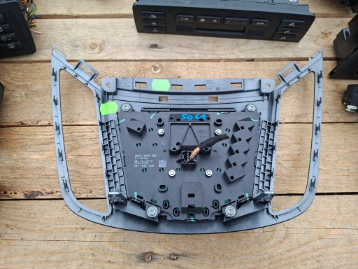 PANEL RADIA Bouches buses FORD FOCUS MK3 LIFT 331445000
